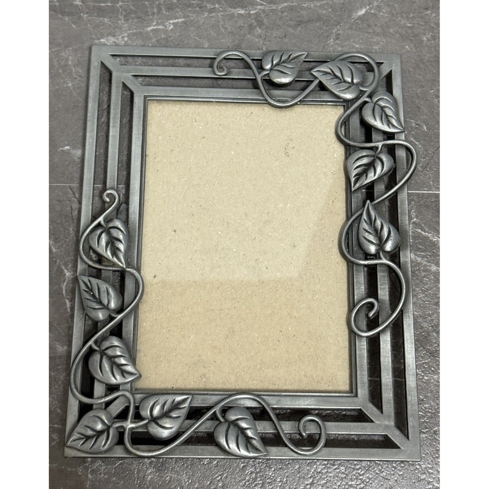 Connoisseur Silver-tone Pewter Picture Frame with Climbing Vine 3.5x5"
